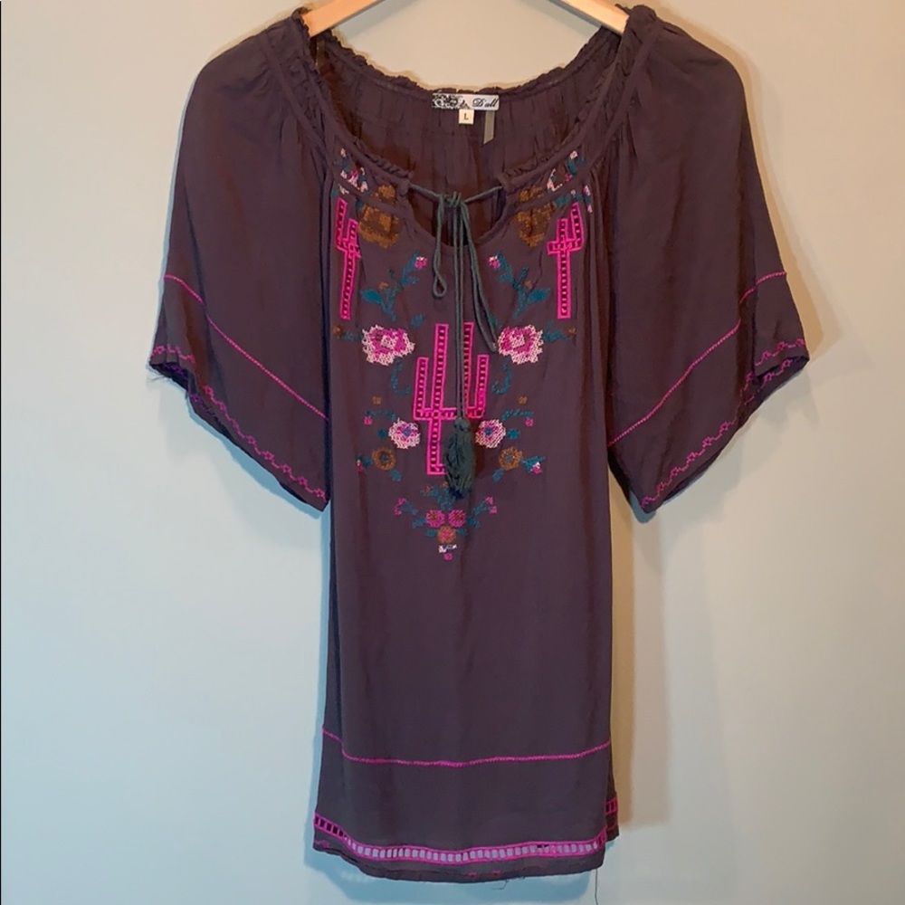 D’all Brand Tunic Top